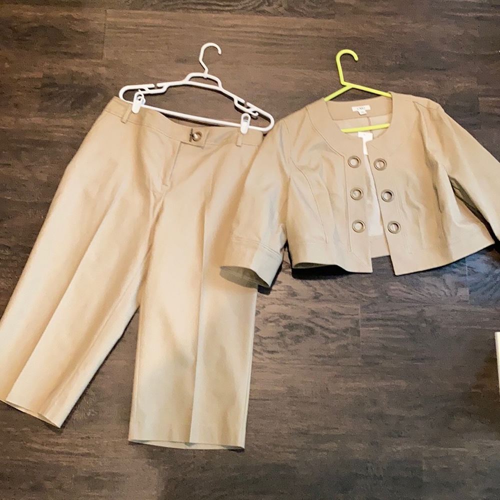 Women’s Jacket & Matching Pants